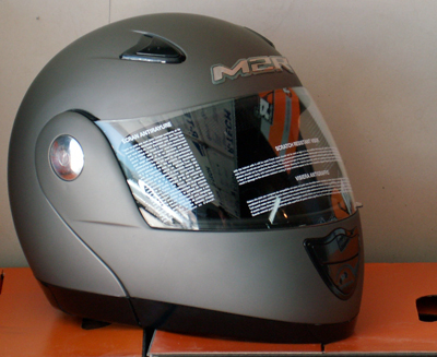 m2r 901 flip up helmet titanium
